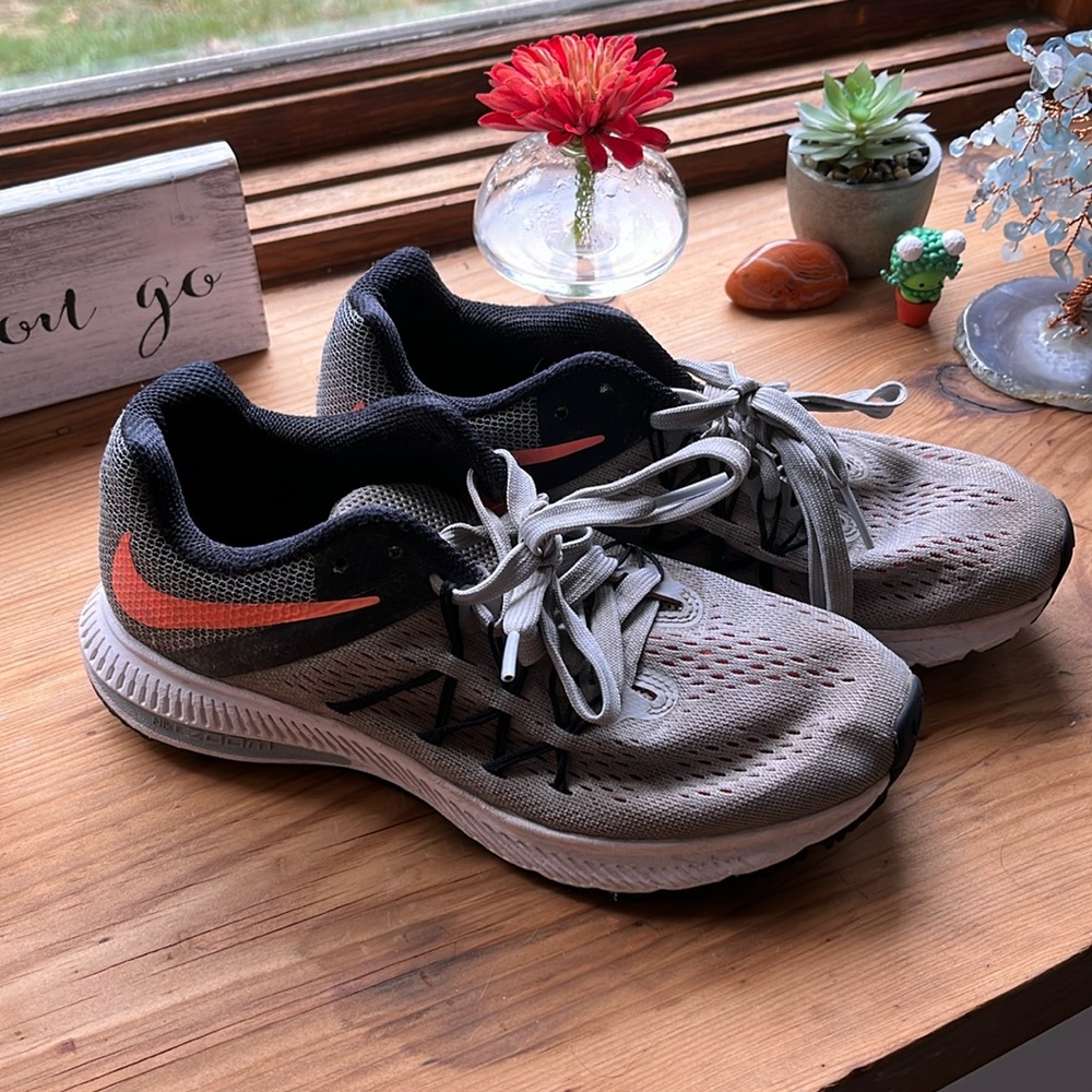Nike Zoom Gray and Black Sneaker with Coral Swish